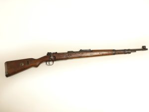 Lot 734: 1941 Mauser K98 #8446E EU Deac